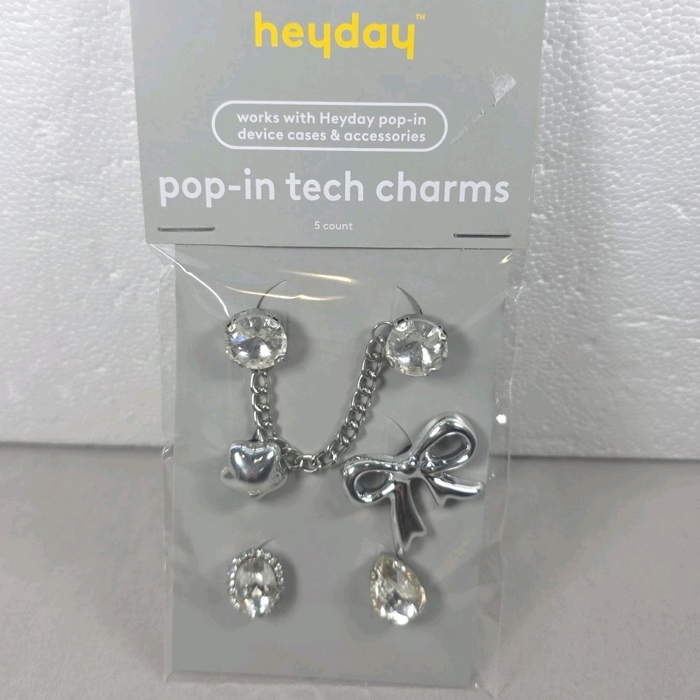 Pop In Tech Charms Heyday Shiny Jewels And Bow